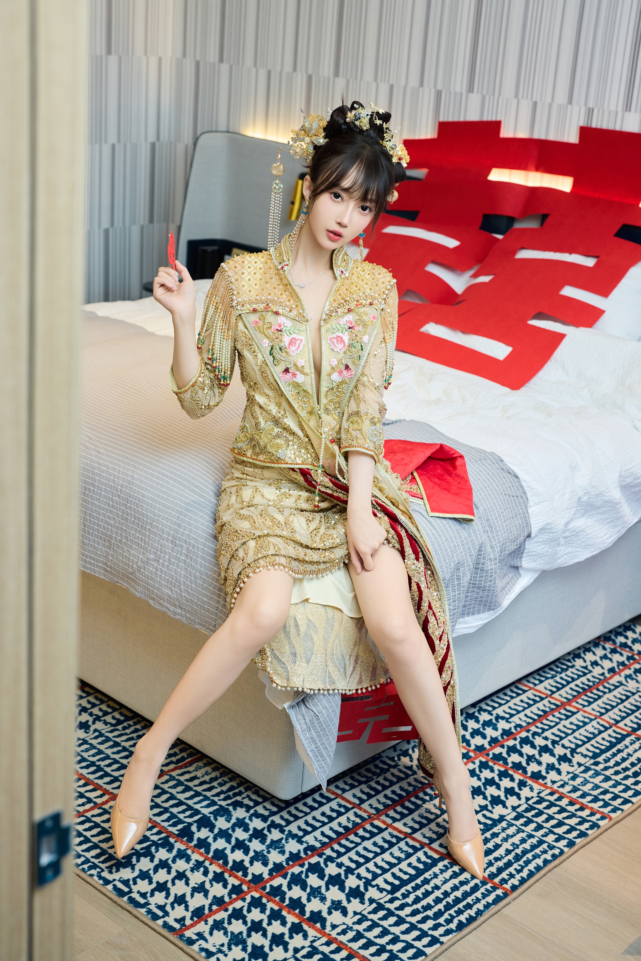 玥儿玥er - NO.025 性感秀禾服[84P]-XikXak
